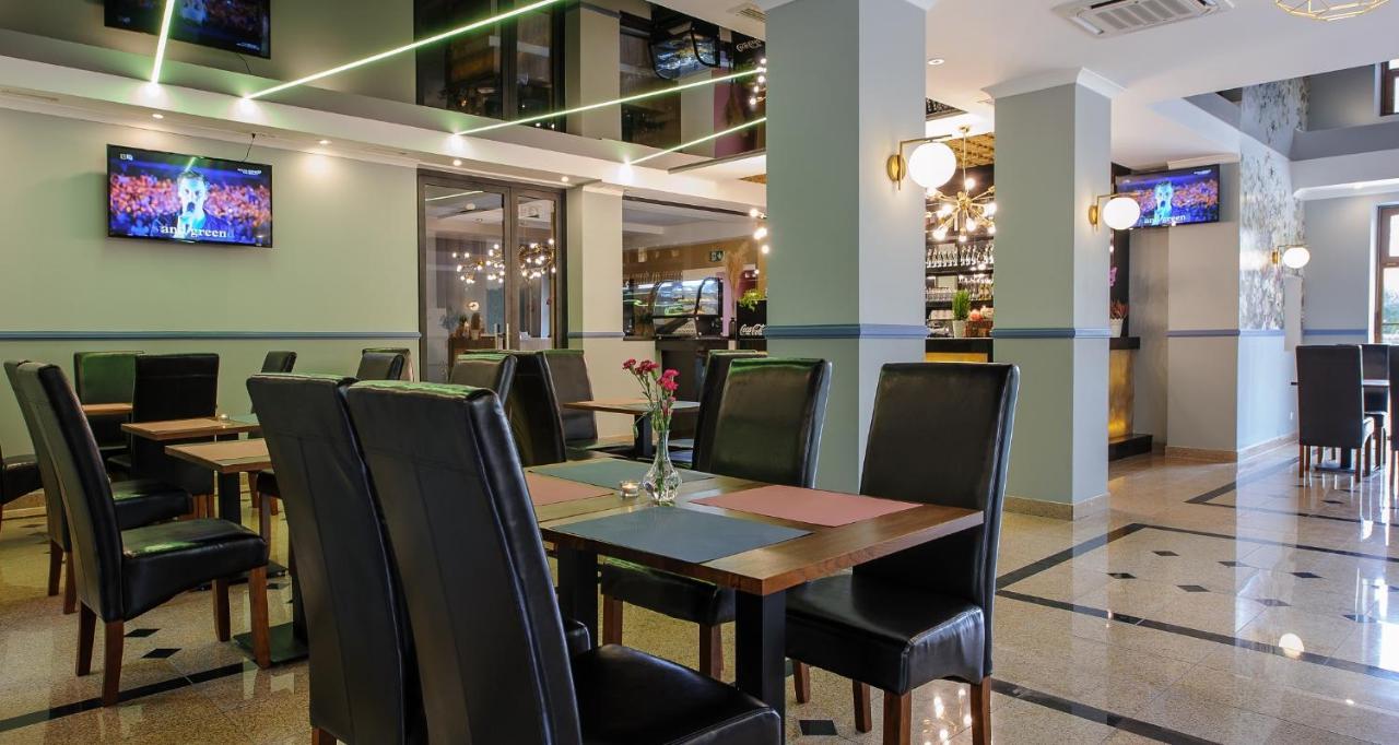 Akacja Medical Resort Цехоцинек Экстерьер фото